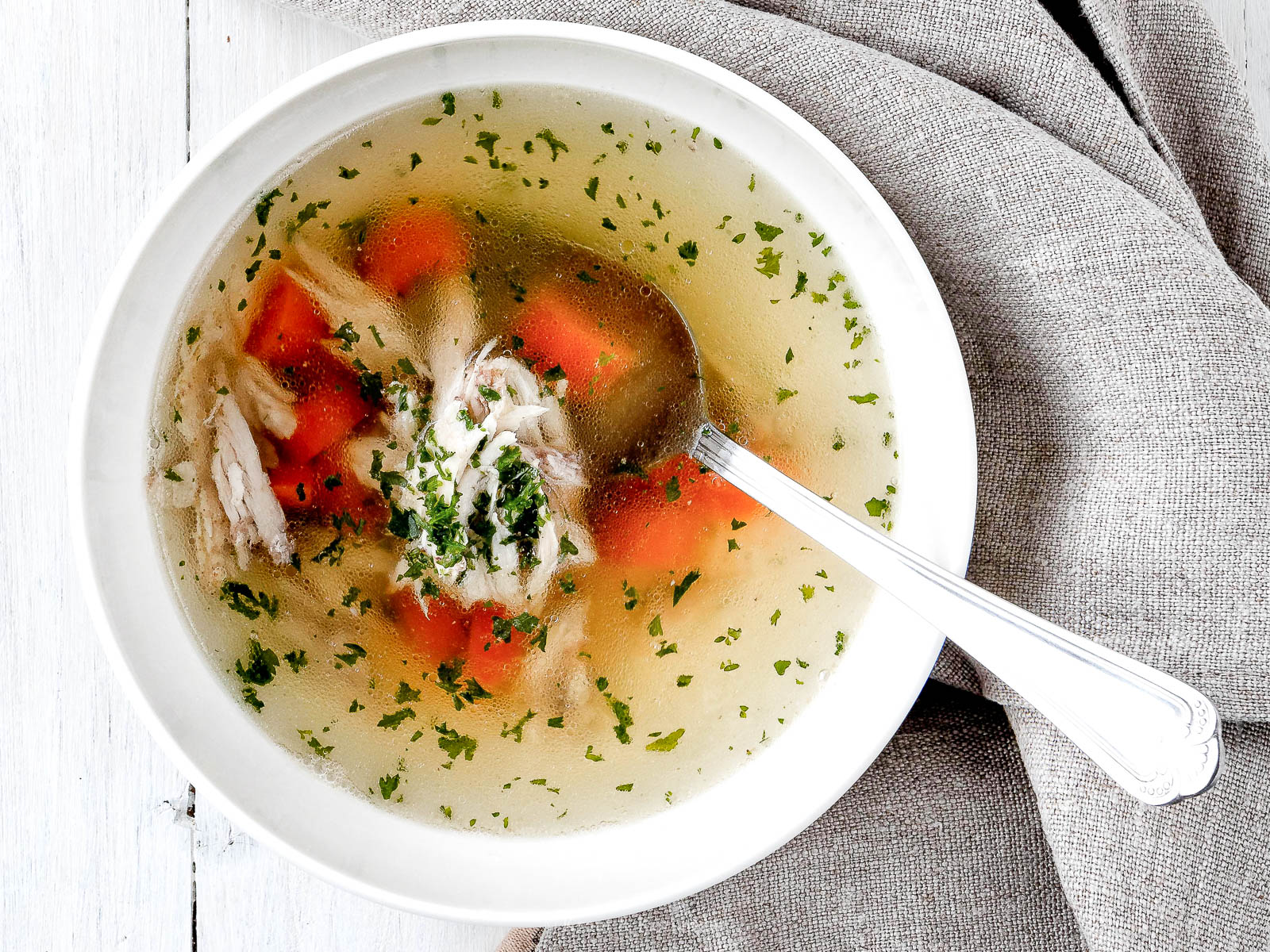 Selbstgemachte Hühnersuppe