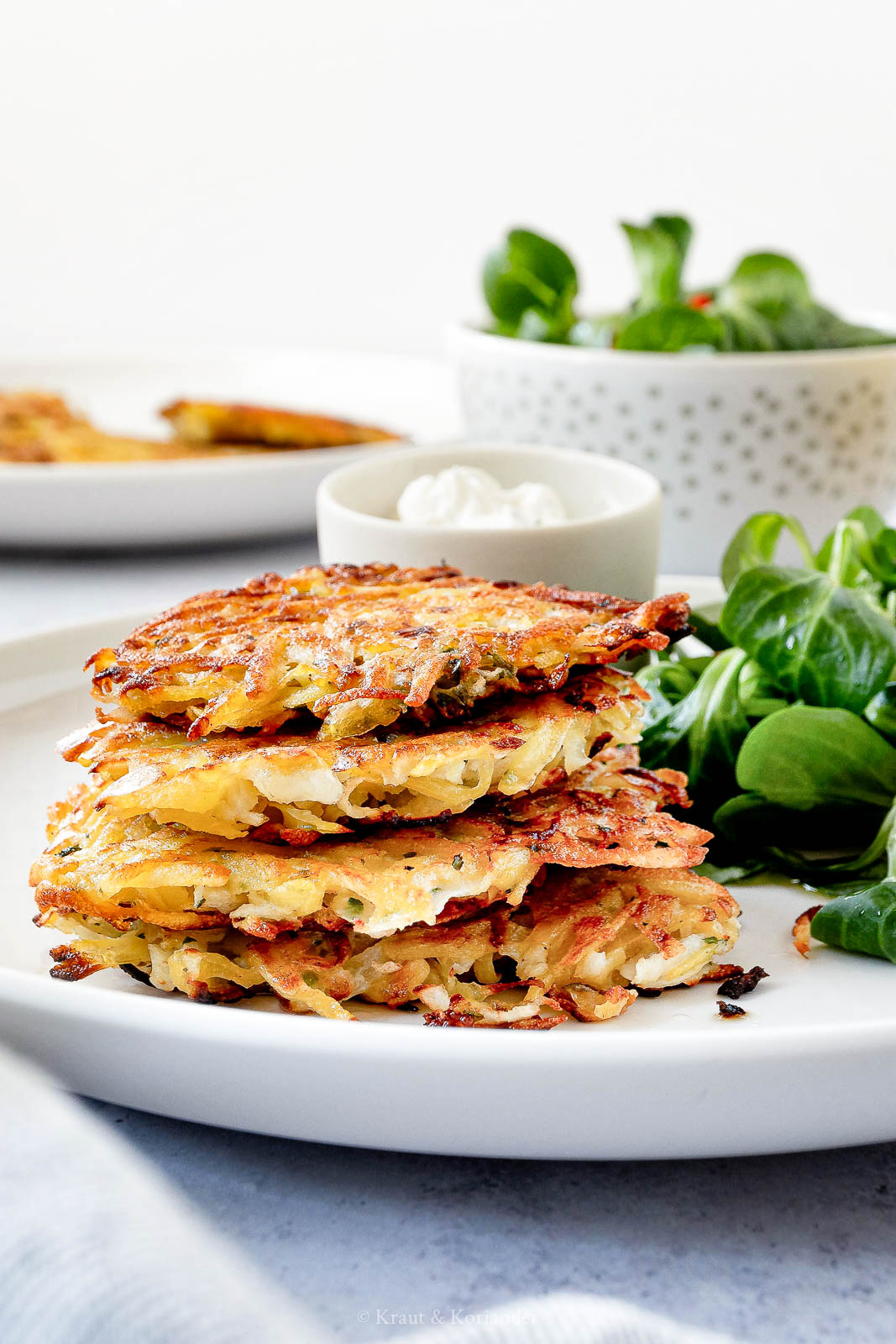 Knusprige Kartoffel-Rettich-Rösti mit Sour Cream