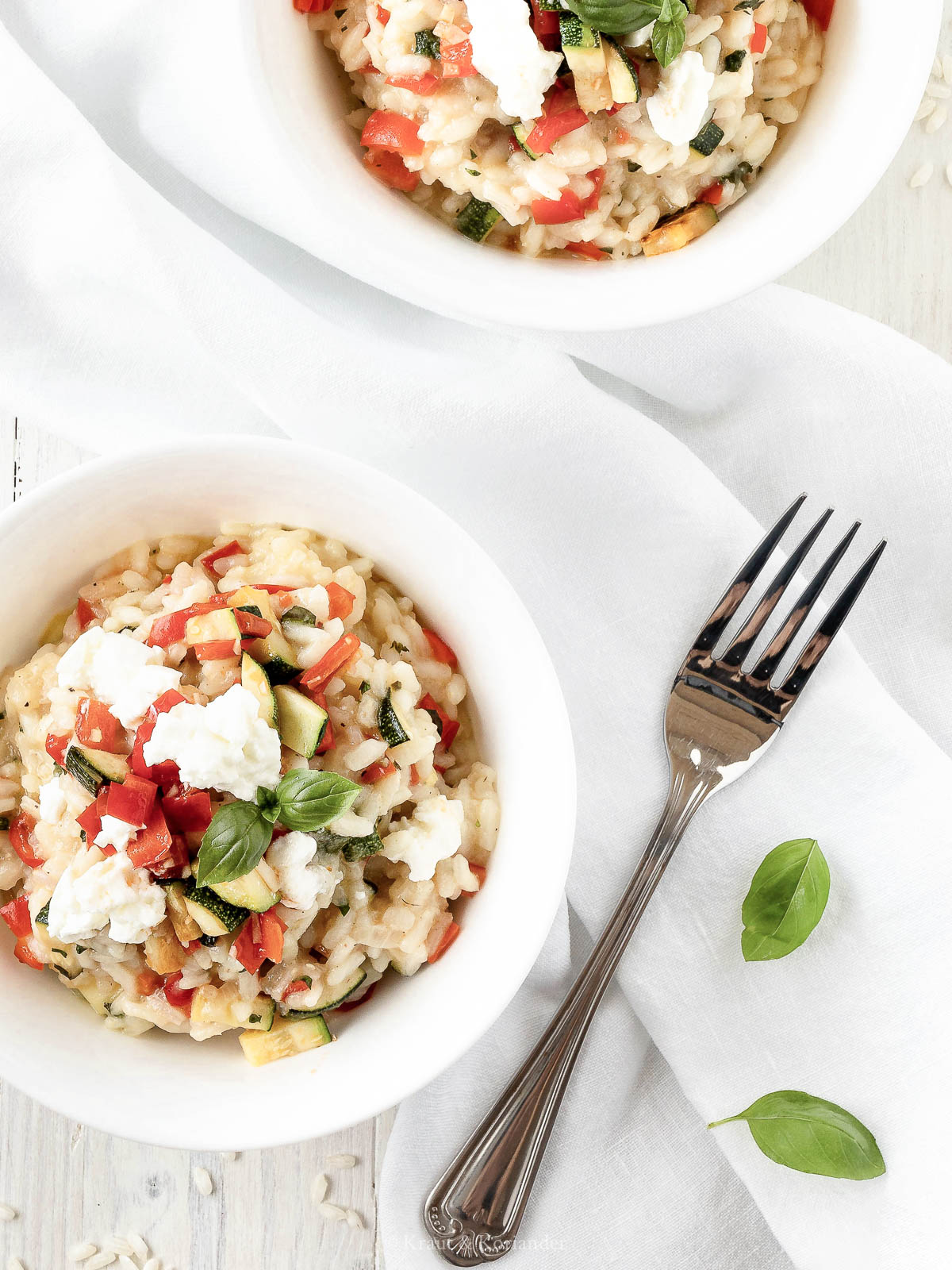 Zucchini-Paprika-Risotto mit Schafkäse